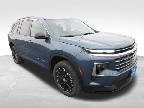 New 2026 Chevrolet Traverse LT w/ Sun and Wheel Package image 7