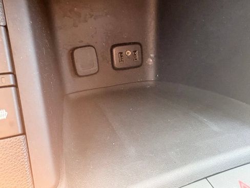 Used 2019 GMC Acadia SLT FWD image 18
