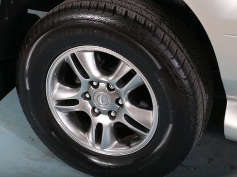 Used 2003 Lexus GX 470 image 16