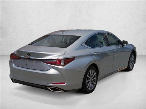 Used 2024 Lexus ES 350 FWD image 5