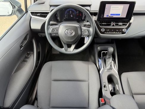 Used 2026 Toyota Corolla LE FWD image 14