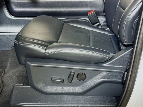 Used 2025 Ford Expedition Platinum AWD/4WD image 18