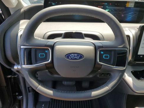 New 2025 Ford Expedition Active AWD/4WD image 22