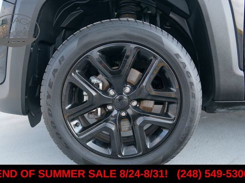 Used 2022 Jeep Renegade Altitude w/ Convenience Group AWD/4WD image 10