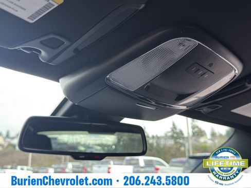 Used 2023 Dodge Charger R/T w/ Blacktop Package image 15