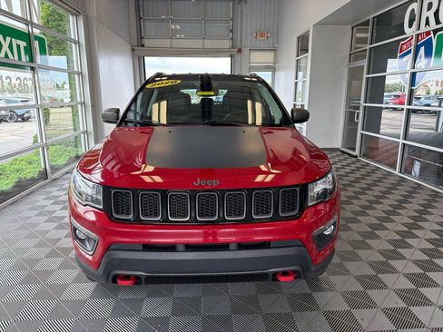 Used 2020 Jeep Compass Trailhawk AWD/4WD image 2