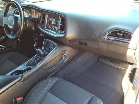 Used 2021 Dodge Challenger SXT image 18