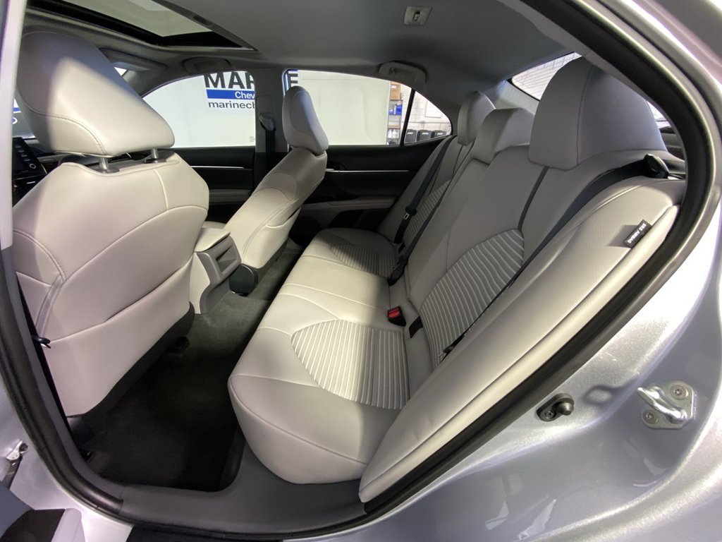 Used 2024 Toyota Camry SE w/ Convenience Package FWD image 30