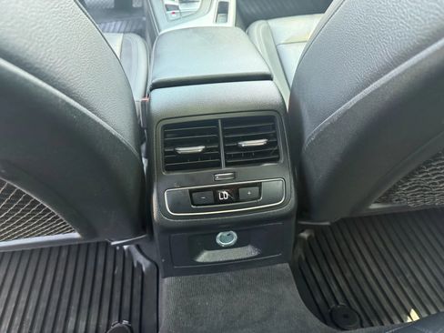 Used 2017 Audi A4 2.0T allroad Premium w/ Convenience Package image 32