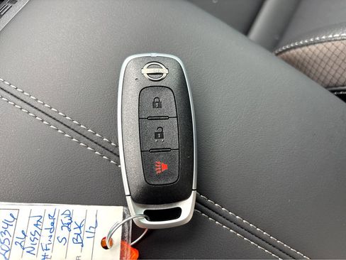 New 2026 Nissan Pathfinder SL image 35