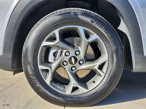 Certified 2024 Chevrolet Trax LT w/ Sunroof Package image 11