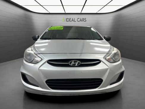 Used 2017 Hyundai Accent SE FWD image 2