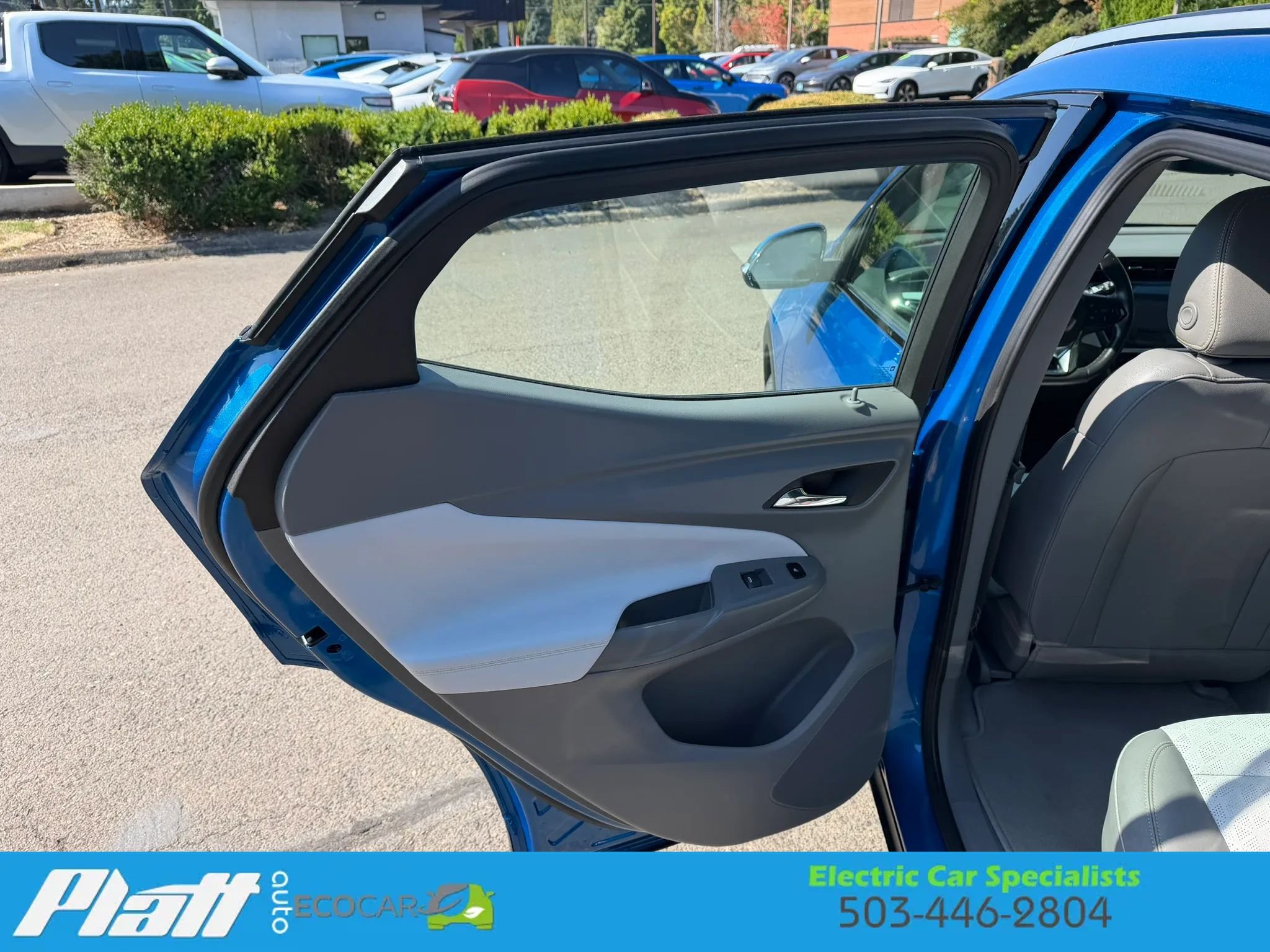 Used 2022 Chevrolet Bolt EUV Premier w/ Sun & Sound Package FWD image 35