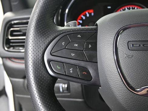 Used 2025 Dodge Durango GT AWD/4WD image 36