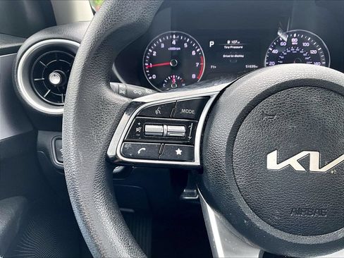 Used 2024 Kia Forte LXS FWD image 16