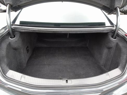 Used 2016 Cadillac XTS Luxury image 29