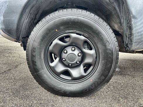 Used 2014 Toyota Tacoma PreRunner w/ Convenience Package image 17