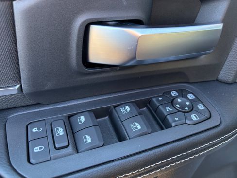 New 2027 RAM 3500 Big Horn AWD/4WD image 13
