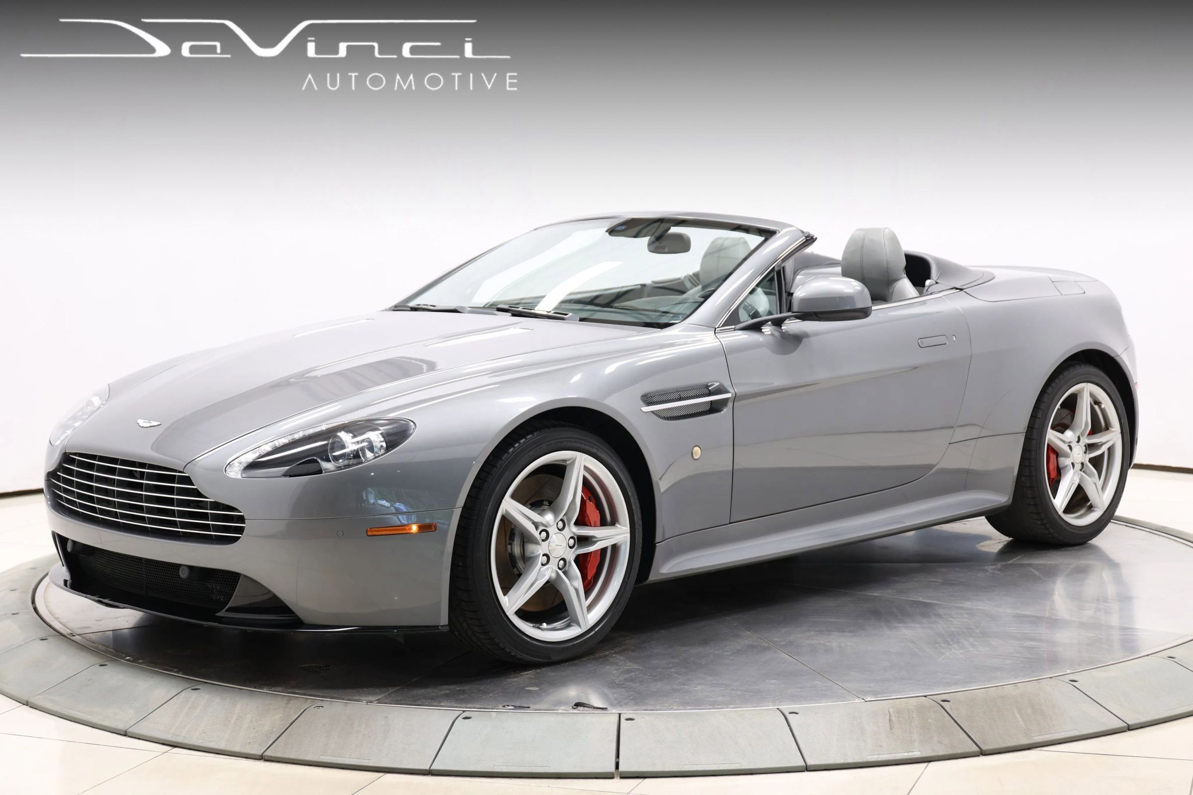 Used 2016 Aston Martin V8 Vantage S RWD image 1