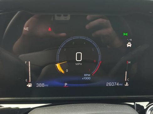 Certified 2024 Chevrolet Trax RS w/ Driver Confidence Package FWD image 26