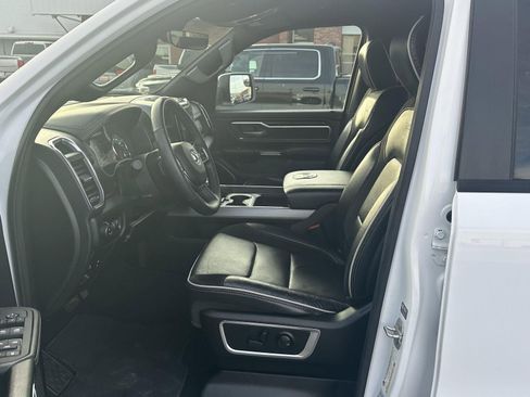 Used 2025 RAM 1500 Laramie image 14