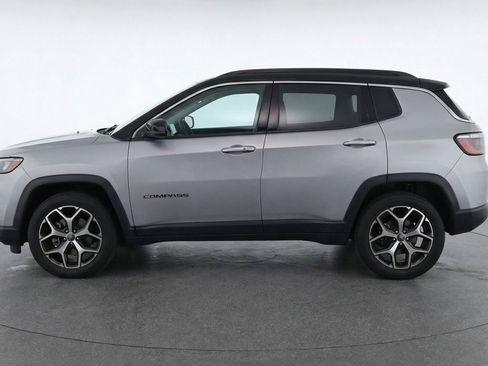 Used 2025 Jeep Compass Limited AWD/4WD image 5