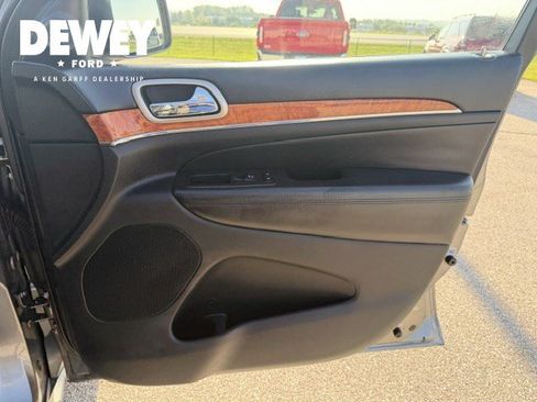 Used 2011 Jeep Grand Cherokee Overland AWD/4WD image 36