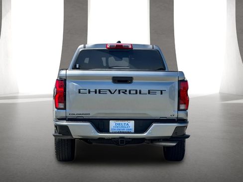 Used 2024 Chevrolet Colorado LT w/ LT Convenience Package III AWD/4WD image 5