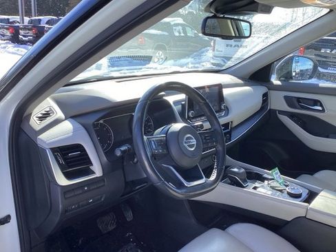 Used 2021 Nissan Rogue SL image 21