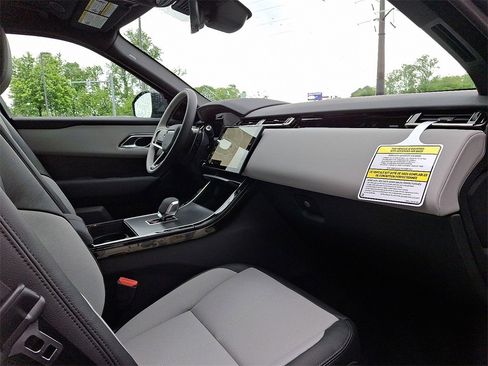 New 2026 Land Rover Range Rover Velar S image 4