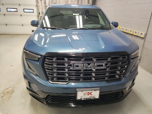 New 2026 GMC Acadia Denali Ultimate w/ LPO, Floor Liner Package image 6