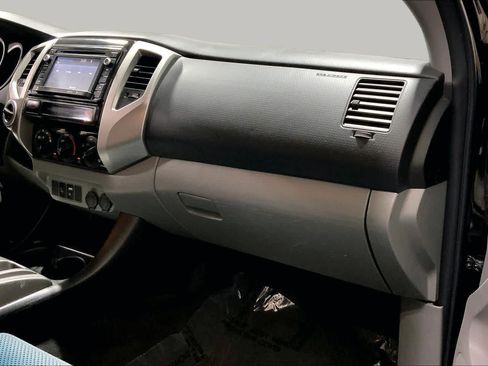 Used 2015 Toyota Tacoma 4x4 Double Cab w/ TRD Off-Road Package image 19