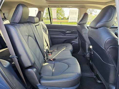 Used 2026 Toyota Grand Highlander Limited AWD/4WD image 44