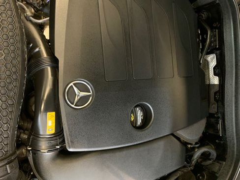 Used 2022 Mercedes-Benz GLC 300 4MATIC w/ AMG Line image 71