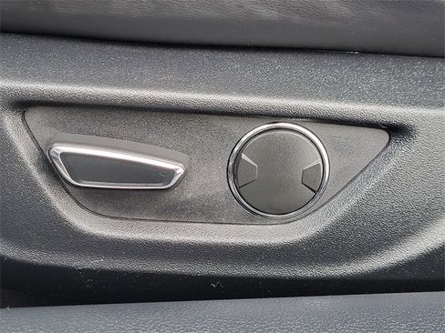 Used 2019 Ford Mustang Premium w/ Equipment Group 201A image 5