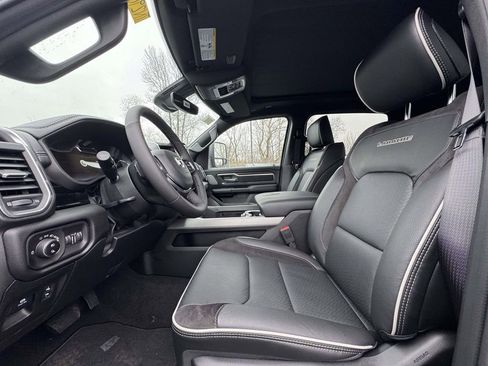 New 2026 RAM 1500 Laramie AWD/4WD image 13