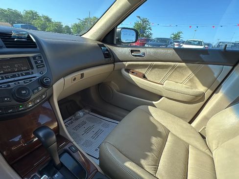 Used 2007 Honda Accord EX-L image 16