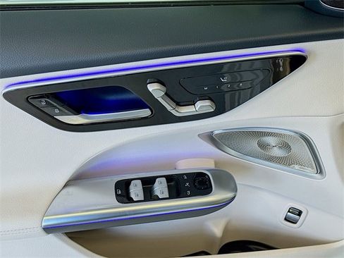 Certified 2025 Mercedes-Benz C 300 4MATIC Sedan image 18