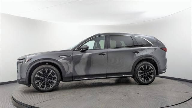 Used 2024 MAZDA CX-90 Plug-In Hybrid w/ Premium Pkg AWD/4WD image 3