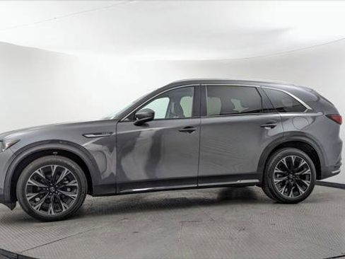 Used 2024 MAZDA CX-90 Plug-In Hybrid w/ Premium Pkg AWD/4WD image 3