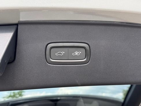 Used 2025 Volvo EX90 Ultra AWD/4WD image 7