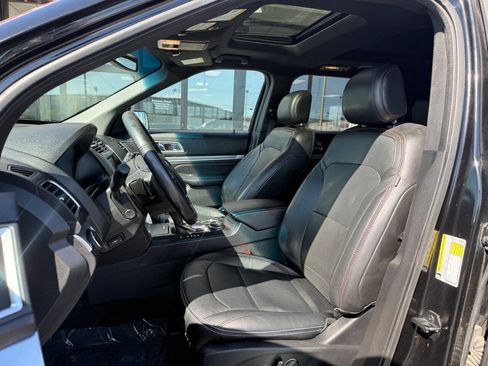 Used 2016 Ford Explorer Sport w/ Equipment Group 401A AWD/4WD image 10