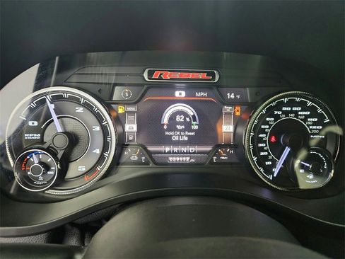 Used 2020 RAM 1500 Rebel image 12
