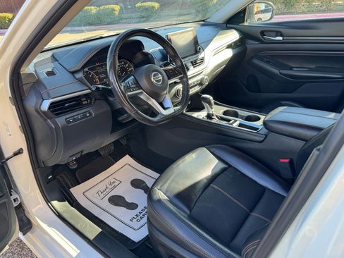 Used 2022 Nissan Altima 2.5 SR image 19