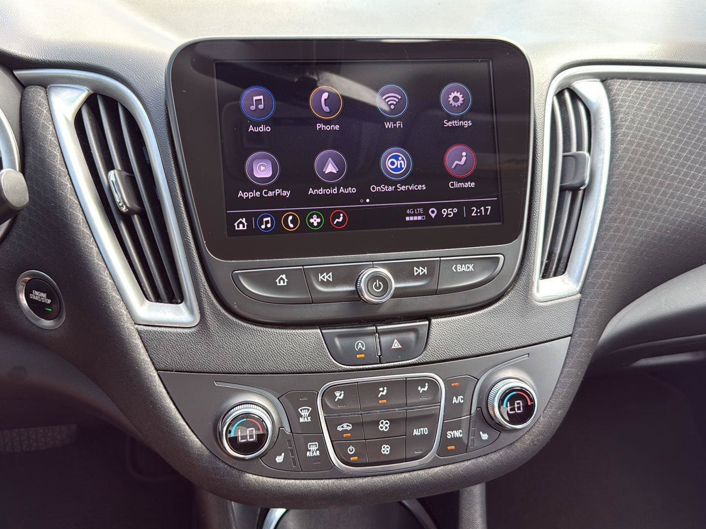 Used 2022 Chevrolet Malibu LT FWD image 9
