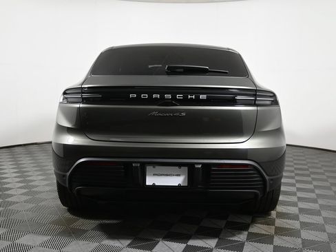 Used 2025 Porsche Macan 4S Electric AWD/4WD image 6