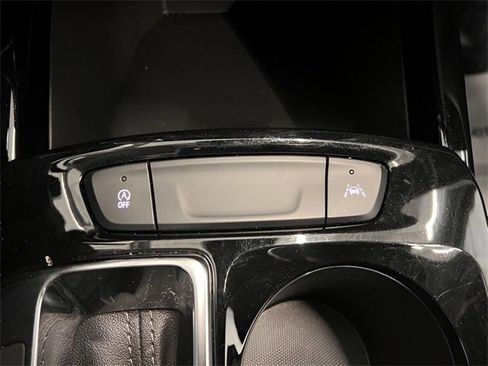 Certified 2025 Chevrolet Trax LT w/ LT Convenience Package image 27