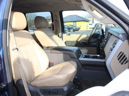 Used 2015 Ford F250 Lariat w/ Chrome Package image 12