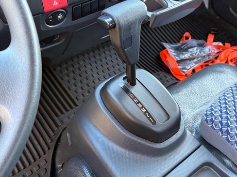 New 2024 Chevrolet Low Cab Forward image 39