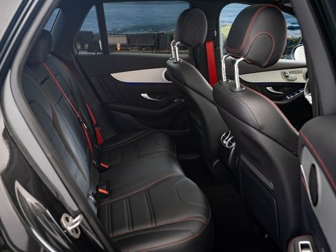 Certified 2022 Mercedes-Benz GLC 43 AMG 4MATIC image 37